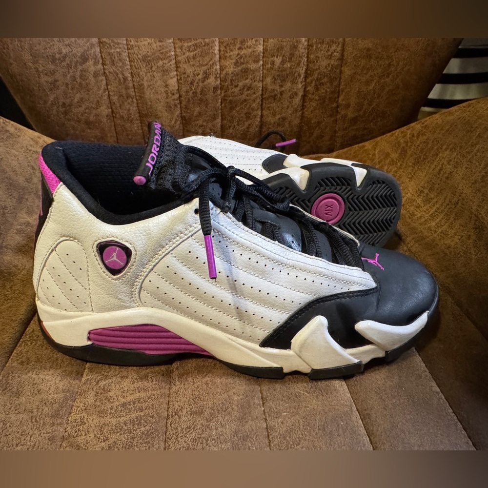 Jordan 14 retro Fuchsia flash back toe (GS)